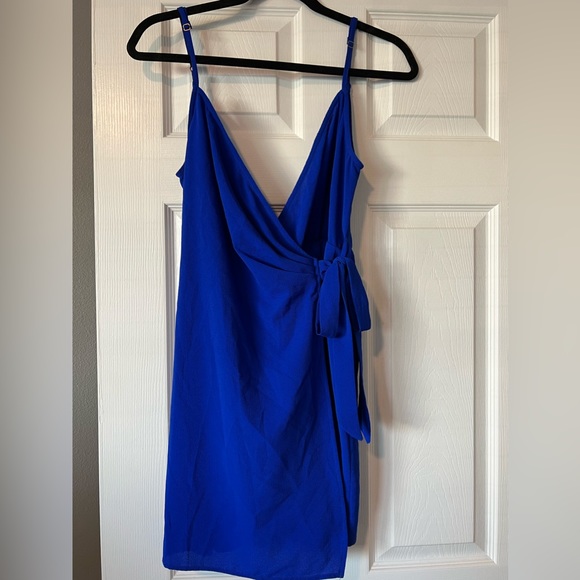 Show Me Your MuMu Dresses & Skirts - Show me your mumu “wrap” mini dress